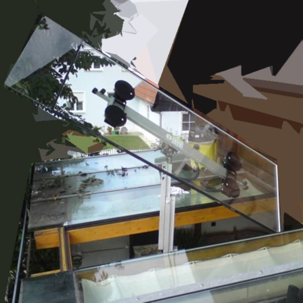 Montage Dachverglasung mit Montagelift.
